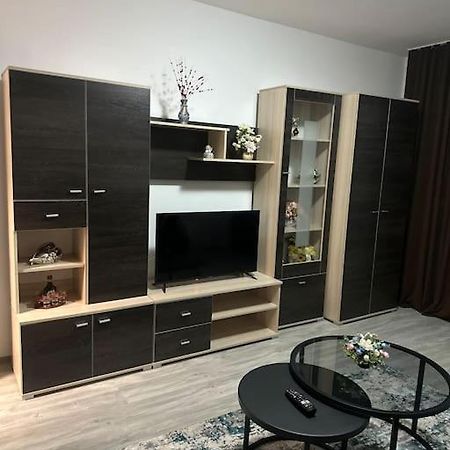 Apartament La Flo Хунедоара Экстерьер фото