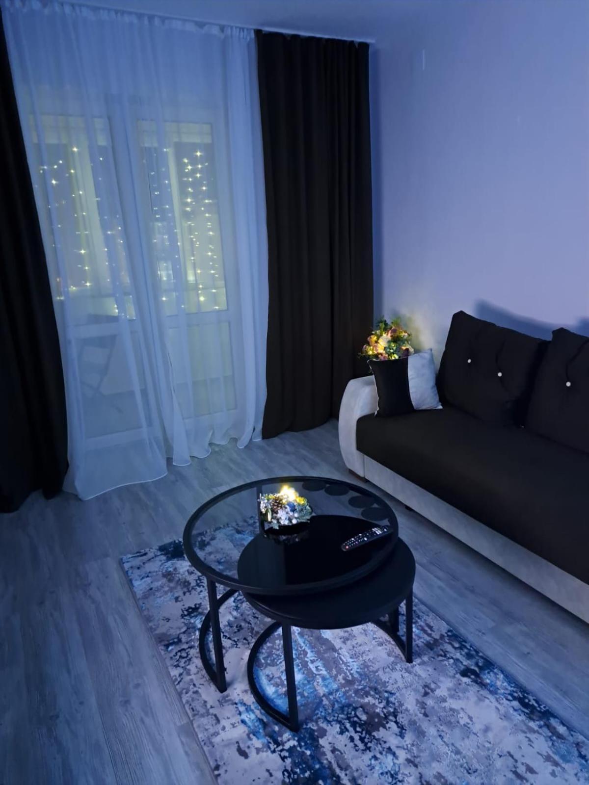 Apartament La Flo Хунедоара Экстерьер фото